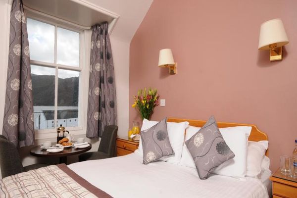 Caledonian Hotel (Highland)